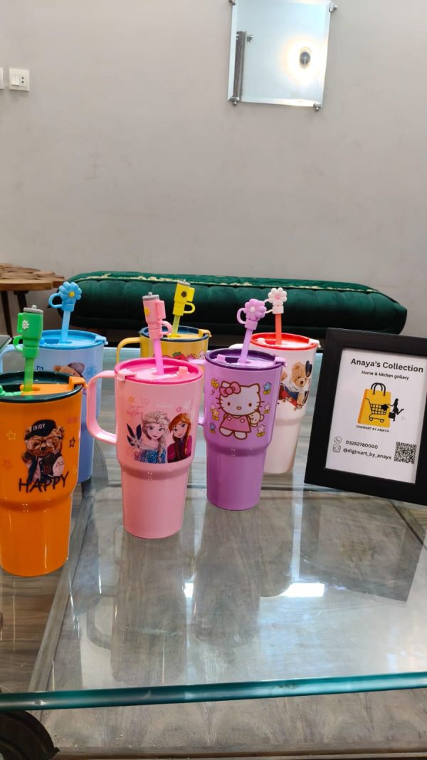 Plastic tumbler